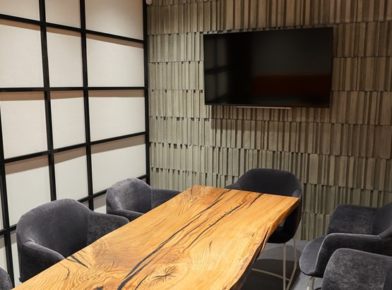 Meeting rooms for 8 people